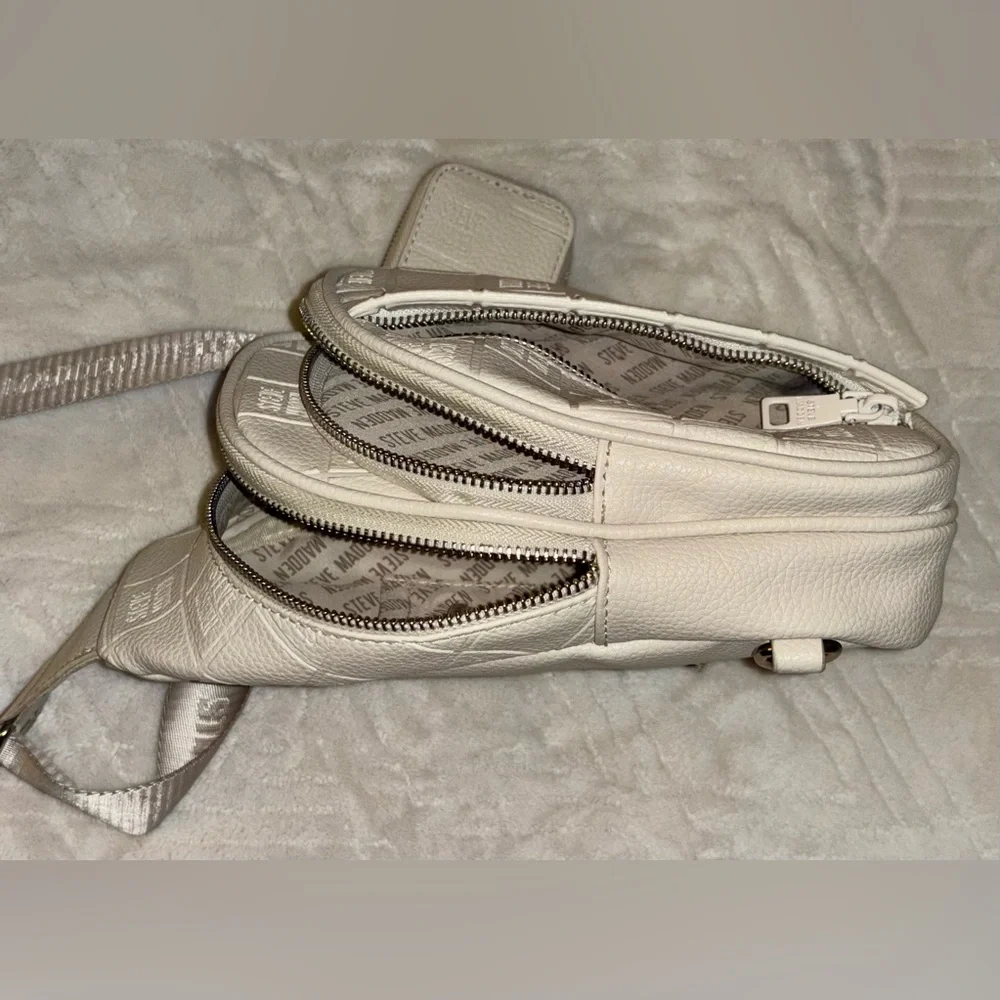 Steve Madden - Ivory Faux Leather Cross Body/Fanny Purse - Picture 4 of 4